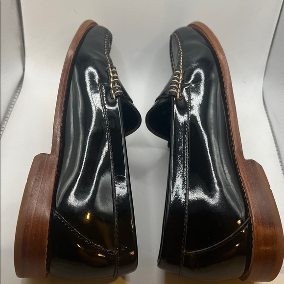 Weejuns G.H.Bass Black patent Leather Loafers - Picture 8 of 11